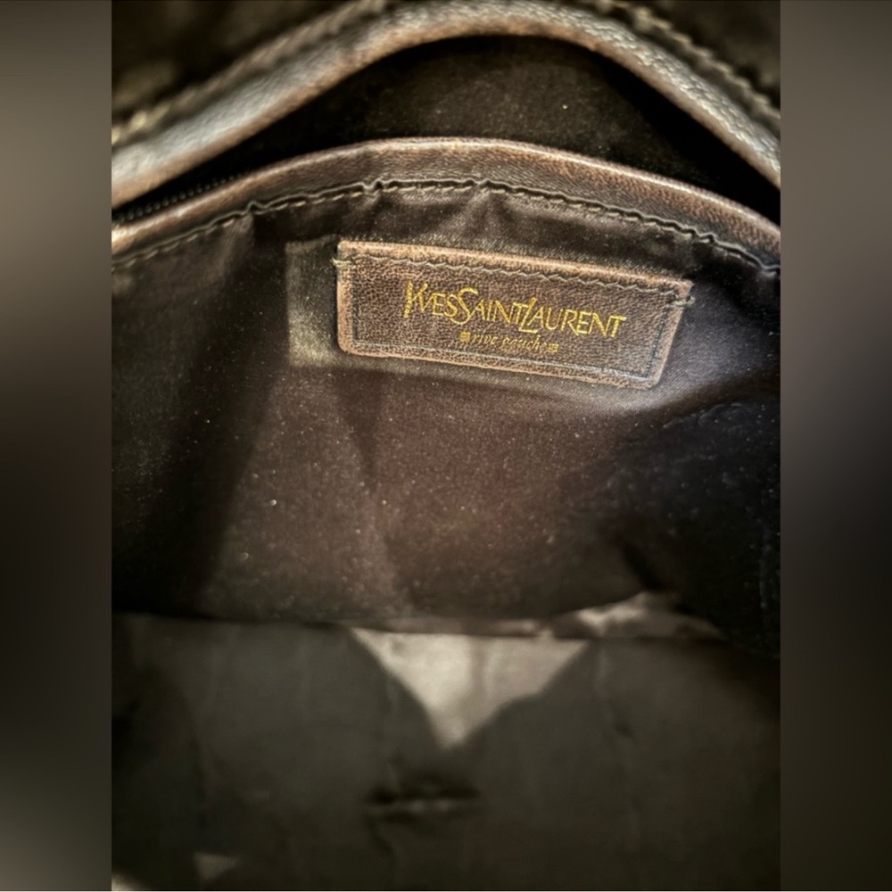 Yves Saint Laurent Shiny Black Leather Tote - Picture 6 of 14